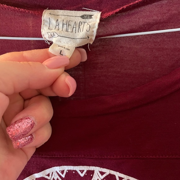 LA hearts tee - Picture 2 of 3